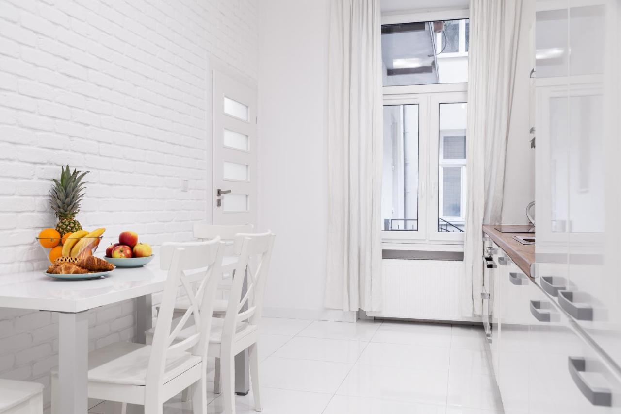 Househost Apartment: Bonerowska 5/11 クラクフ エクステリア 写真